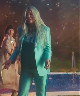y2mate_com_-_Kesha__Learn_To_Let_Go_Official_Video_1080p_189.jpg